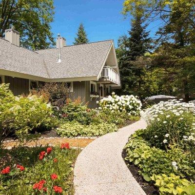 Glen Lake cottage from walkway